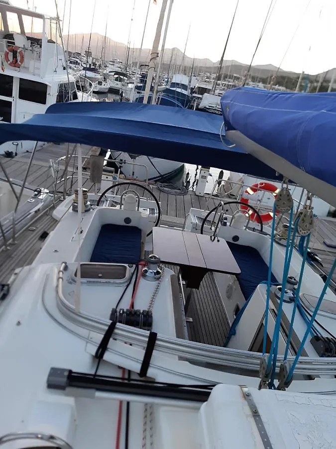 Erima Hotel Puerto Calero 0*,